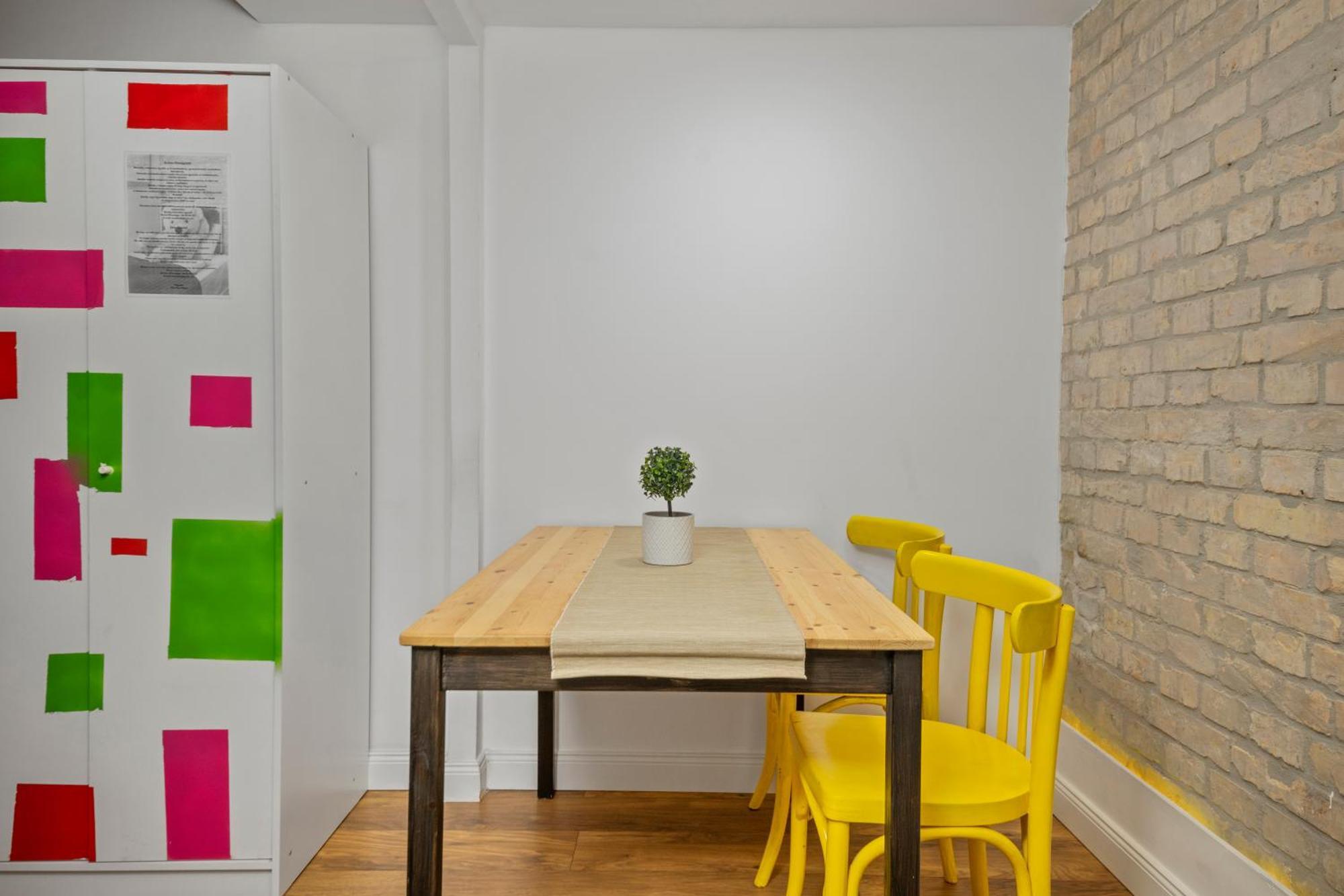 Colourful Apartments In The Party District บูดาเปสต์ ภายนอก รูปภาพ